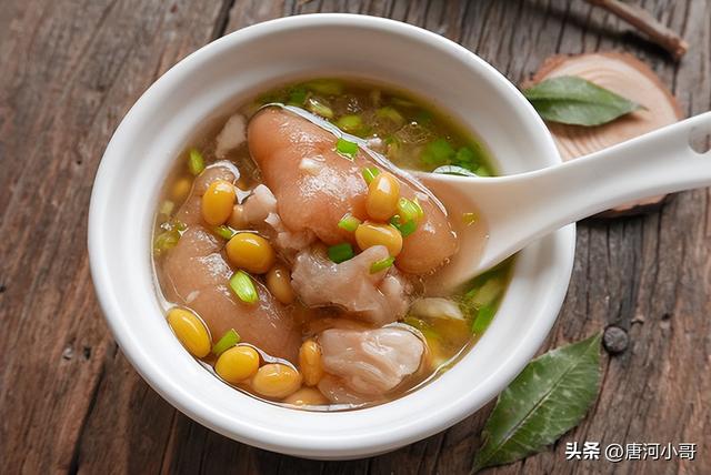 炖汤食谱大全及做法，学生炖汤食谱大全及做法（全家人百喝不腻的7款汤）