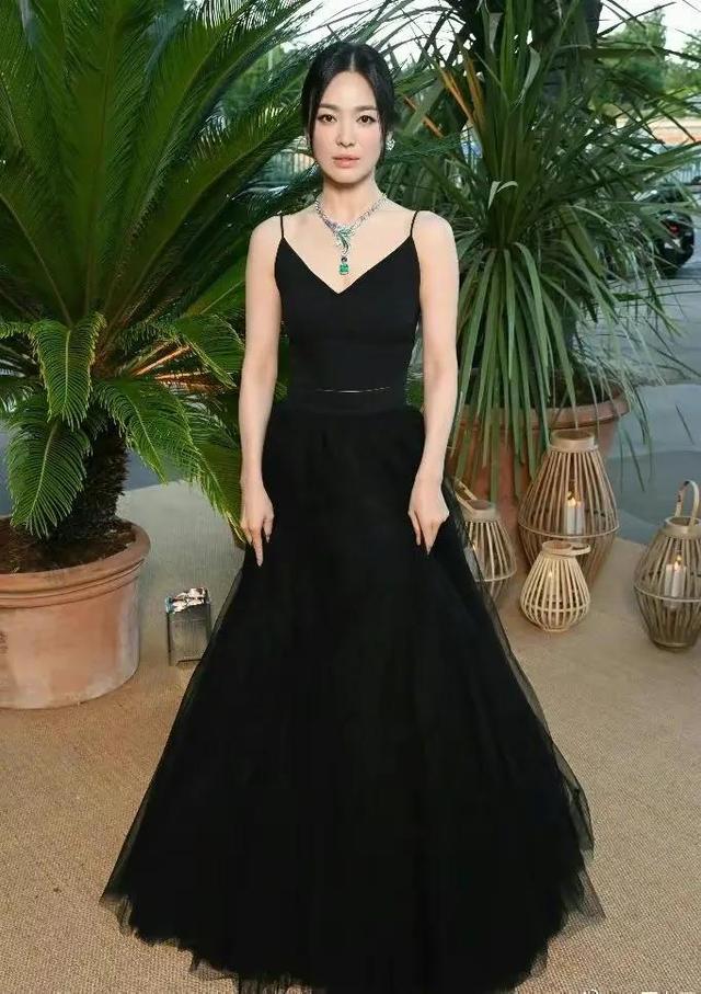 短发霸气语录，人生最霸气正能量励志的句子（瘦得骨头突出成麻杆）