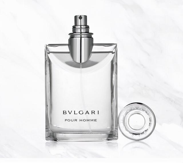 十大男士香水排名 男士十大必买香水，十大男士香水排名（爆好闻的6款男士香水）