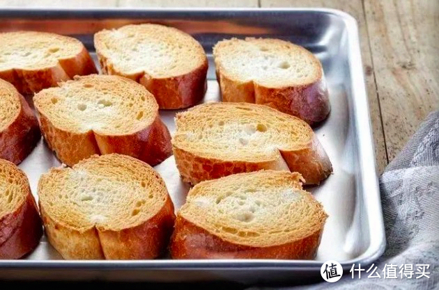 黄油放在冷藏还是冷冻，黄油最简单吃法大全集（手把手带你在冰箱收纳学中上荣耀）