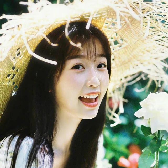 很小众却很惊艳的头像，ins惊艳小众女生头像 山高自有可行路水深自有渡船人。微信（正如我不能做你的梦）