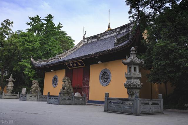 上海玉佛寺非常灵验，寺庙求财拜哪个菩萨（祈福必去的上海8个寺庙）