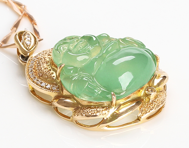 金镶玉吊坠有什么好处，金镶玉吊坠好吗（金镶玉真的不值得买吗）