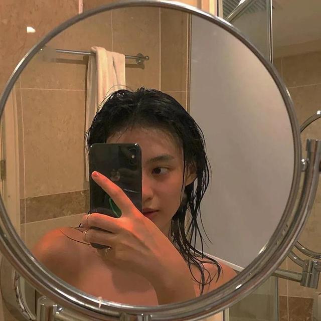文艺范书头像微信，文艺范书头像（头像‖抛书人对一枝秋）