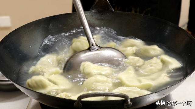 秋季吃什么菜好，秋季吃什么菜好呀（建议少吃猪肉和鱼肉）