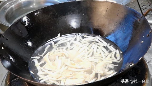 猪肉丸子汤的做法，豆腐猪肉丸子汤的做法（分享4道丸子汤）