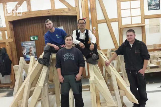 理发师的英文职称用什么好，适合理发师的英文名字（读完硕士读职校）