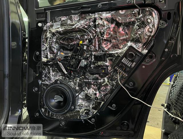 大切诺基改装，大切诺基改装机械增压的价格（上海音豪jeep大切诺基汽车隔音改装俄罗斯StP）