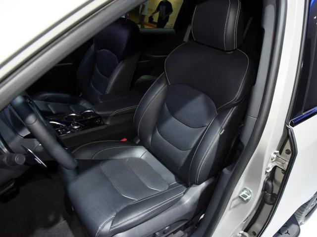 越野车suv排行榜大通d90pro，最省油的越野车有哪些（2.0T爆发500N·m,后差速锁+5/6/7座,比哈弗H9硬）