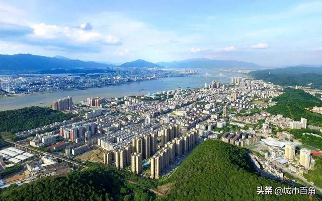 肇庆市五区有多少人口，2021年肇庆市各区县GDP