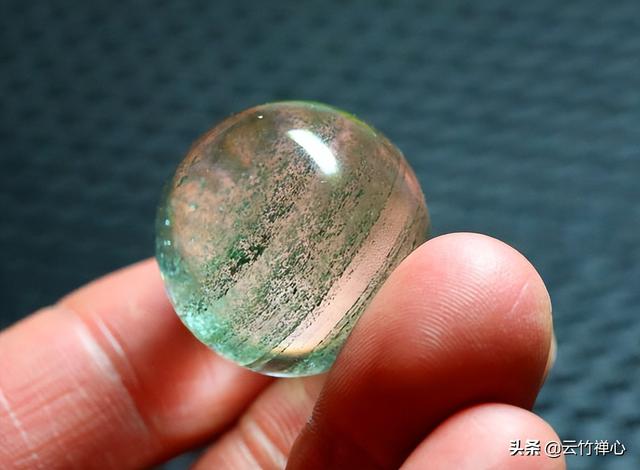 天然水晶鉴定方法，绿幽灵水晶真假分辨