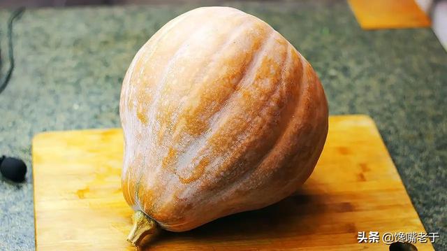 糖拌西红柿又叫什么，糖拌西红柿的别名叫什么（这5种蔬菜尽量少吃）