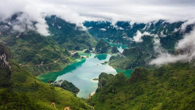 广西有哪些景点值得去，广西有哪些景点值得去看（快把广西这些游玩不累、老少皆宜的山湖美景安排上~）