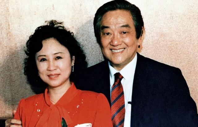 琼瑶的婚姻史，“爱情教母”琼瑶到了暮年