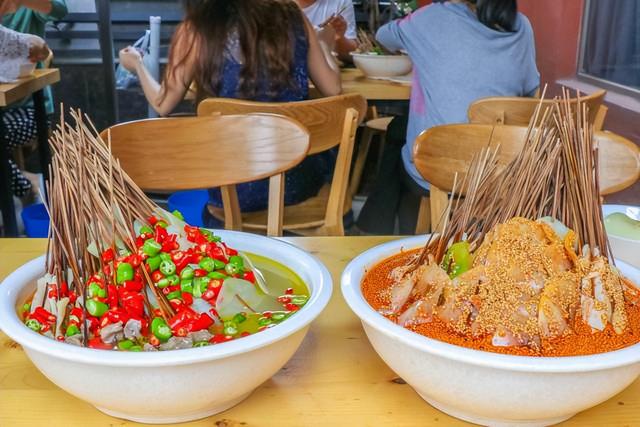 乐山美食，乐山美食一条街在哪里（原来乐山这么多美食店上过电视）