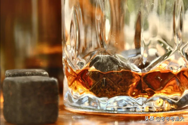 喝酒开心的句子，关于喝酒开心的句子（读着读着就美醉了）