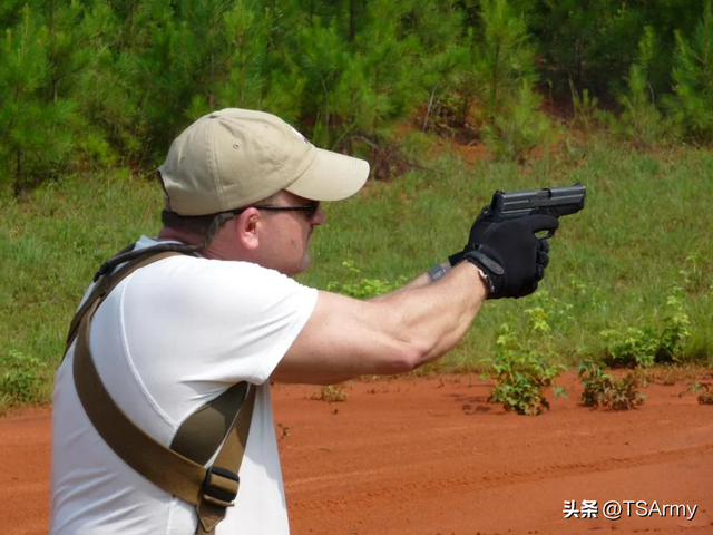 美国枪支标准，盘点美国军、警、特的10大制式手枪