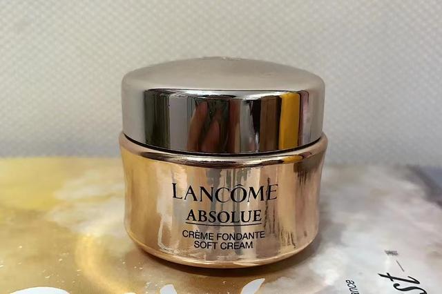 紧致抗皱护肤品排行榜，全球十大抗皱紧致排名（2023年热门“抗老面霜”排行榜）