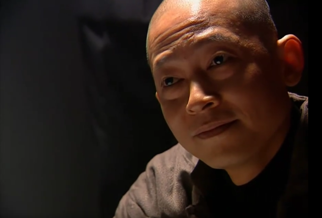 郭小鹏是电视剧《黑冰》的男主角,也是一个彻头彻尾的大反派.