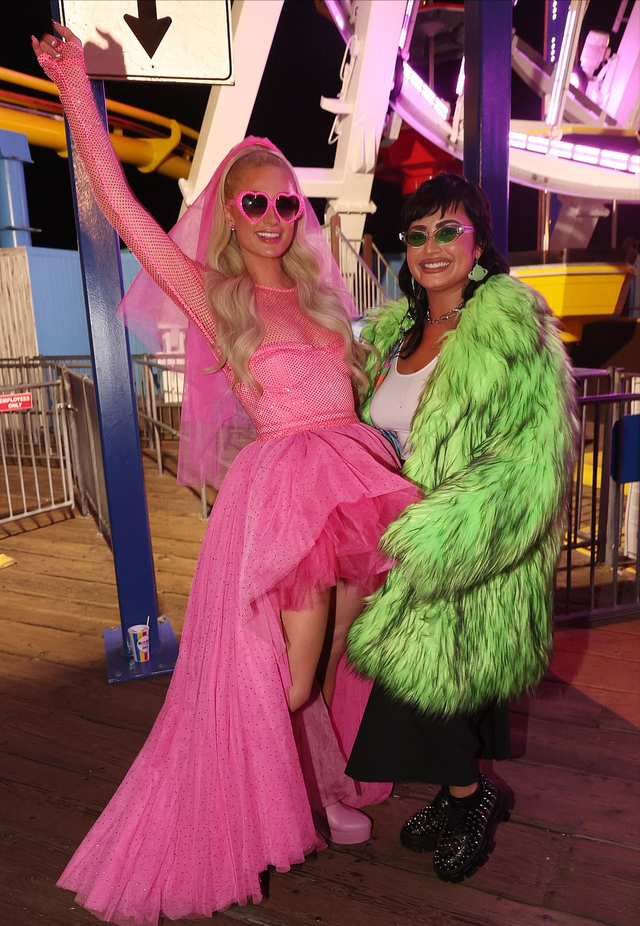 非主流kiss图片，非主流kiss（与新欢丈夫甜蜜亲吻）