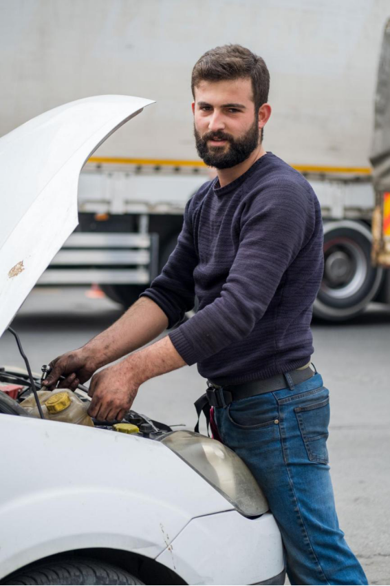 土耳其男色:他们的睫毛有我手臂长