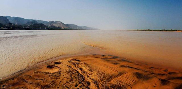 关于泥沙介绍，泥沙怎么形成的（为何国家不清理河底泥沙）