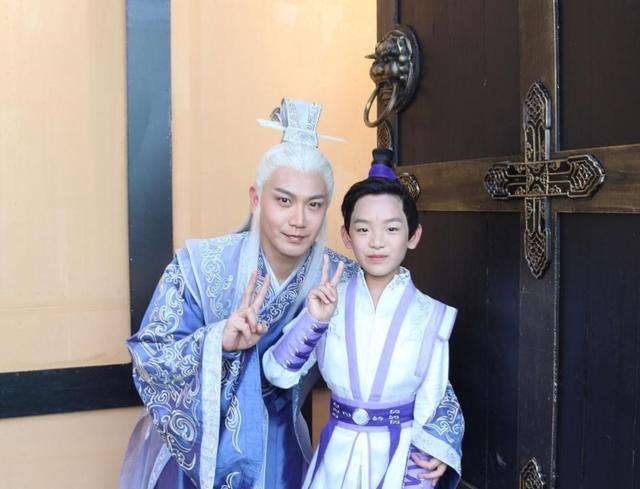 黄巾倚（黄巾倚身高，黄巾倚是什么民族的（还记得《古剑奇谭》的小屠苏黄天崎吗）