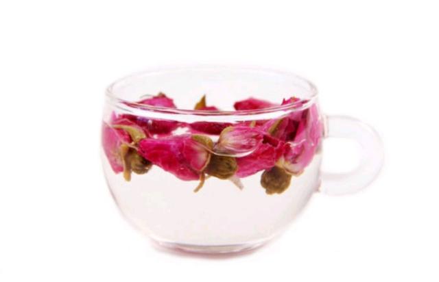 玫瑰花茶的泡法，玫瑰花茶的泡法解析（女性朋友不妨每天喝一杯）