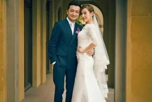 钟汉良结婚了没有，钟汉良有没有老婆（疑女方净身出户女儿归小蛙）