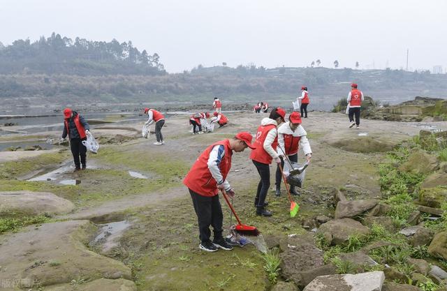 三支一扶有编制吗，2年服务期满可转事业编制