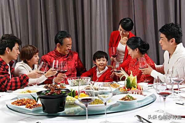 年夜饭是几月几号，2021年夜饭是哪一天（为什么大年三十日要吃“年夜饭”﹖你知道的传说又有哪些﹖）