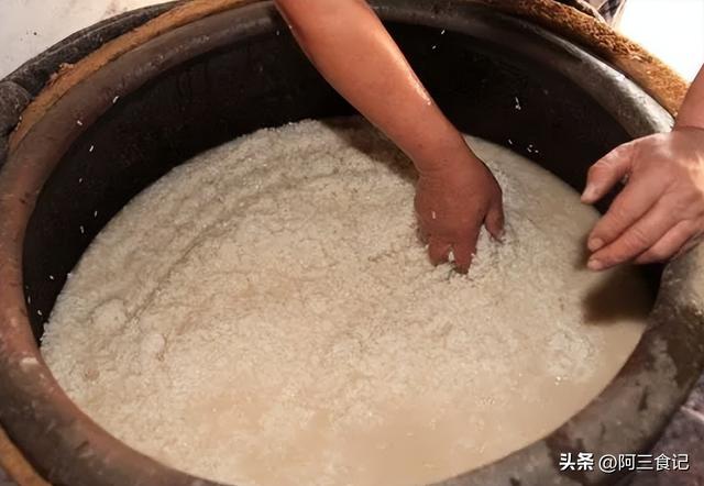 伏特加属于什么酒，伏特加鸡尾酒配方大全（而白酒却只有我们自己喝）