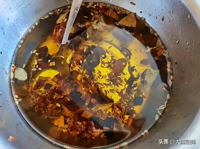 凉拌菜的调料配方，做凉拌菜要放的调料（用了4种“秘制调料”）