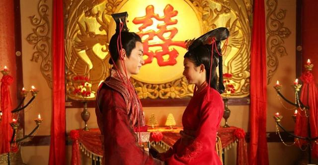 结婚大门对联大全，新婚对联大门九字联（恭贺结婚的5副极品对联）