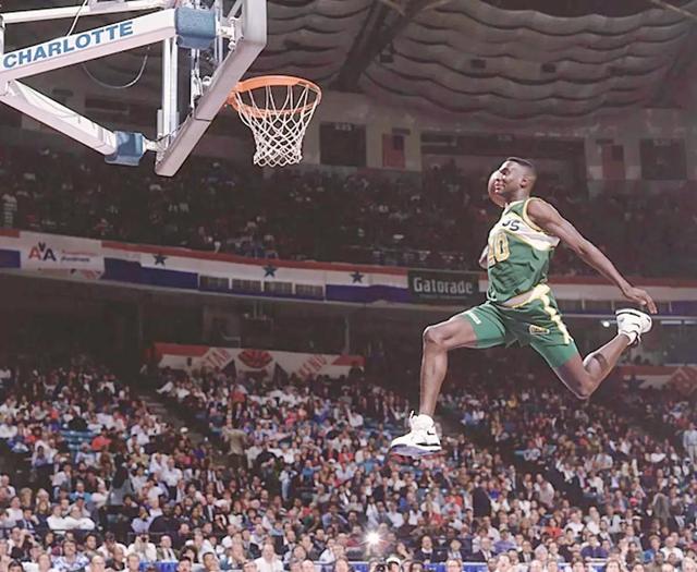 巅峰的肖恩坎普有多强，肖恩坎普职业生涯数据（美媒评90年代最伟大的10名大前锋）