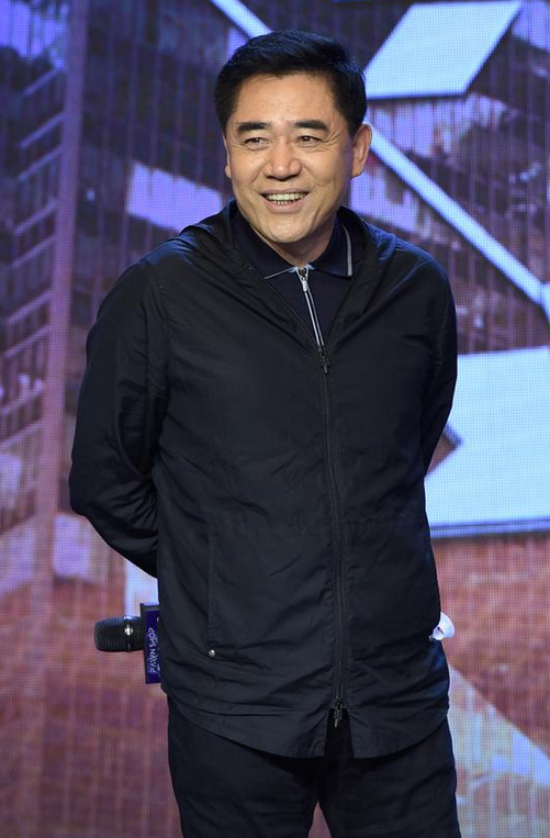 陈宝国的儿子，陈宝国的儿子是哪个学校毕业的（被父亲力捧多年也不红）