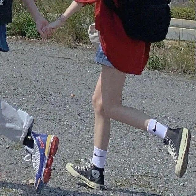 微信头像尺寸是多少，微信头像的尺寸是多少（自己动手拍情侣头像简直太甜了）