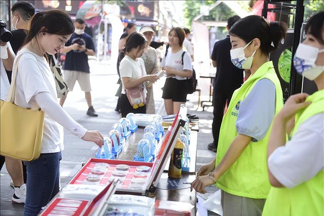 四川禁毒新模式，国际禁毒日丨芳草街街道探索娱乐场所禁毒阵地建设新模式