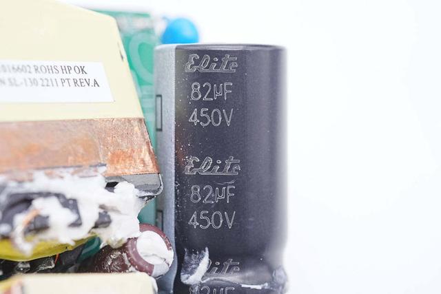 电脑适配器是什么，什么是适配器（拆解联想100W电源适配器看看用料）