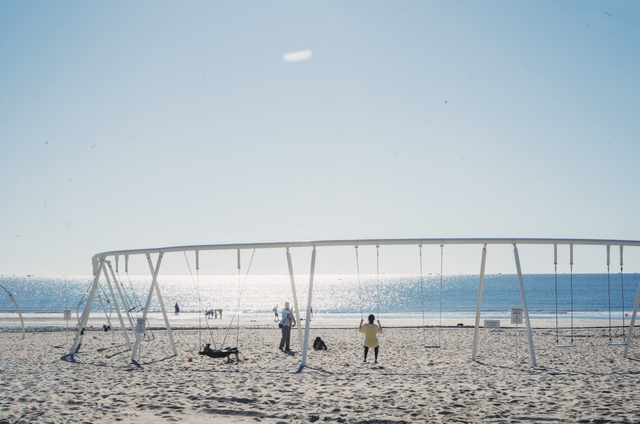 张震岳的《玩乐令》 歌词，张震岳的《玩乐令》（阿那亚，怎么住）