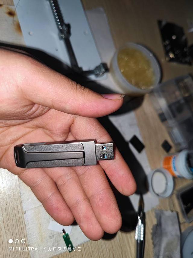 u盘量产工具教程，求U盘量产工具以及详细教程（教你一招用UFS闪存制作U盘变废为宝）