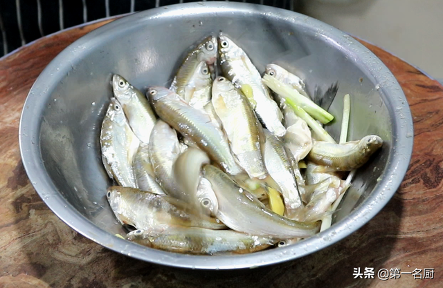 五香蚕豆的做法大全，五香蚕豆的制作过程（吃过2种的都是老酒鬼）