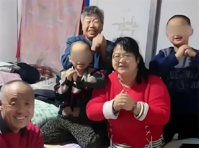 没有妈妈的孩子，没有妈妈的孩子怎么教育（“无腿妈妈”试管生了一对双胞胎）