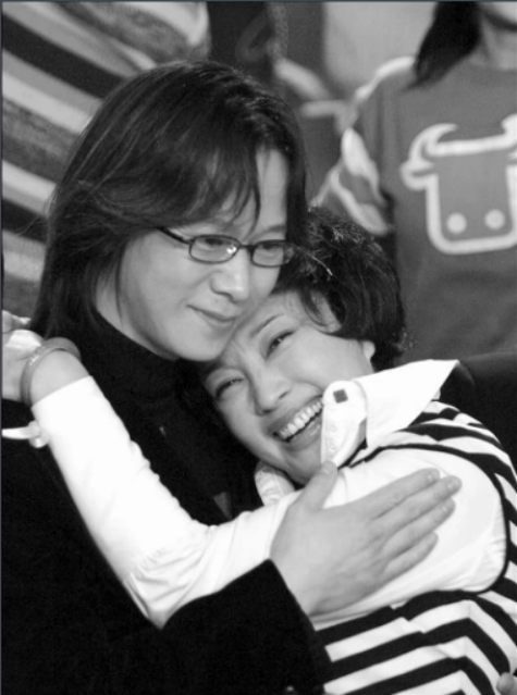 刘晓庆与小自己21岁的郑国霖，以及她入狱后重新站起来的前前后后