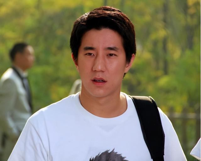 成龙有多少资产，成龙有多少资产2022（遗产全部捐献一分不给儿子）