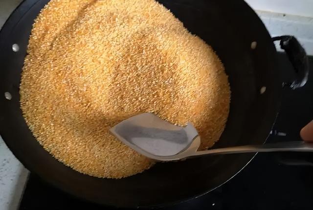 鲫鱼窝料的自制配方，野钓鲫鱼酒米绝密配方大全（自制钓鲫鱼酒米窝料）