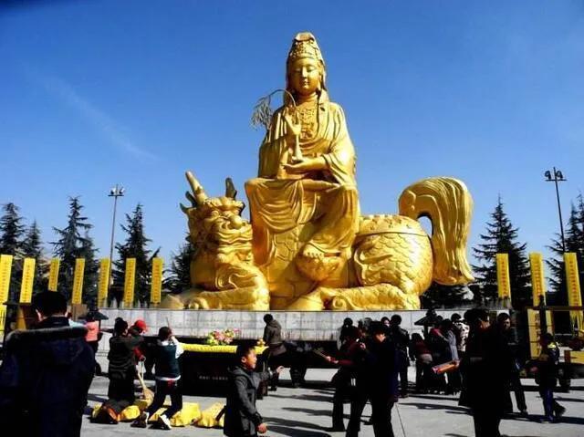 八大菩萨是哪八大菩萨，中国八大菩萨是谁（佛教八大菩萨的坐骑分别是什么）