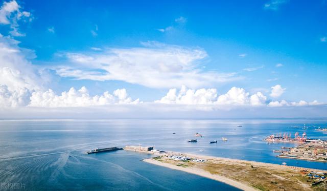 在广西银滩该怎样玩，广西冬日看海攻略︱一路看海