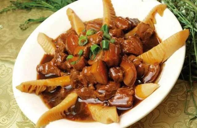 第一次炒菜炒什么好，第一次炒菜要注意什么（家里来客人不用去饭店在家也可以做的8道炒菜老少皆宜上桌秒吃光）