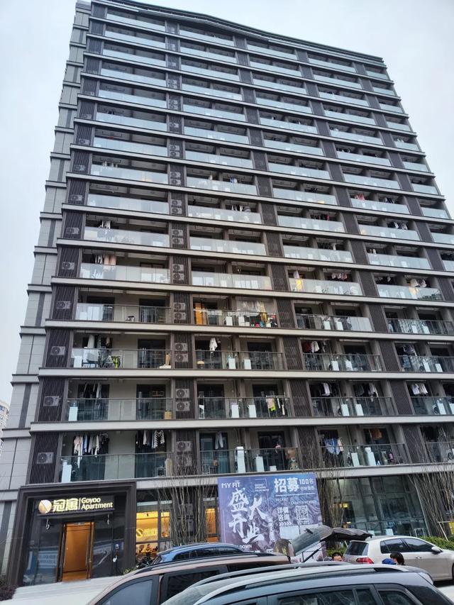 商业水费多少钱一吨，广州商业水费多少钱一吨（这样的位置月租都达到3900~4100）